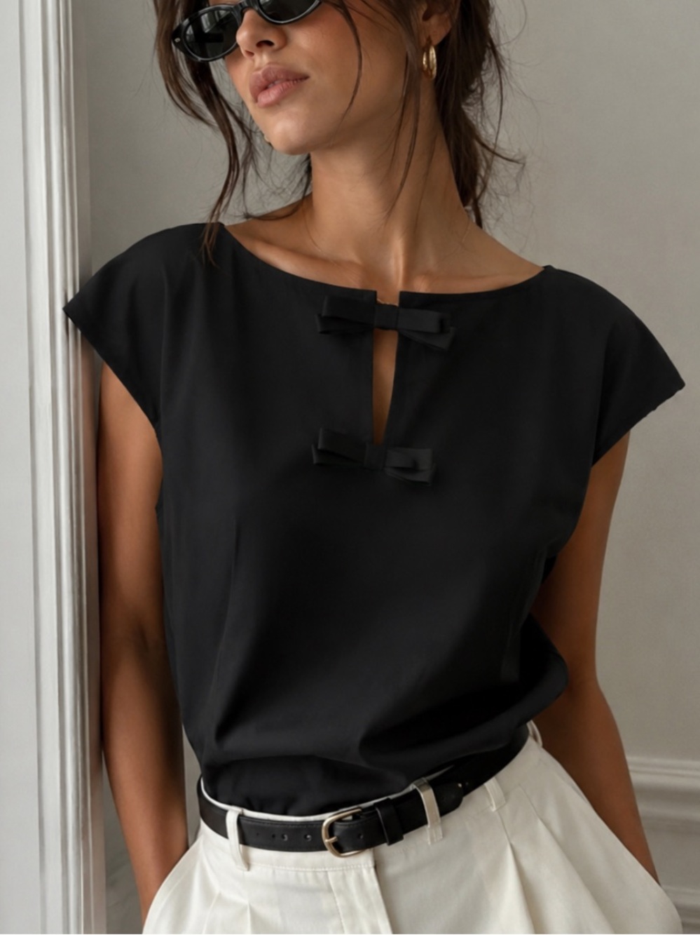 H&M Women’s Black Bow-Back Sleeveless Top